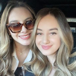 Meet your Posher, Ashley